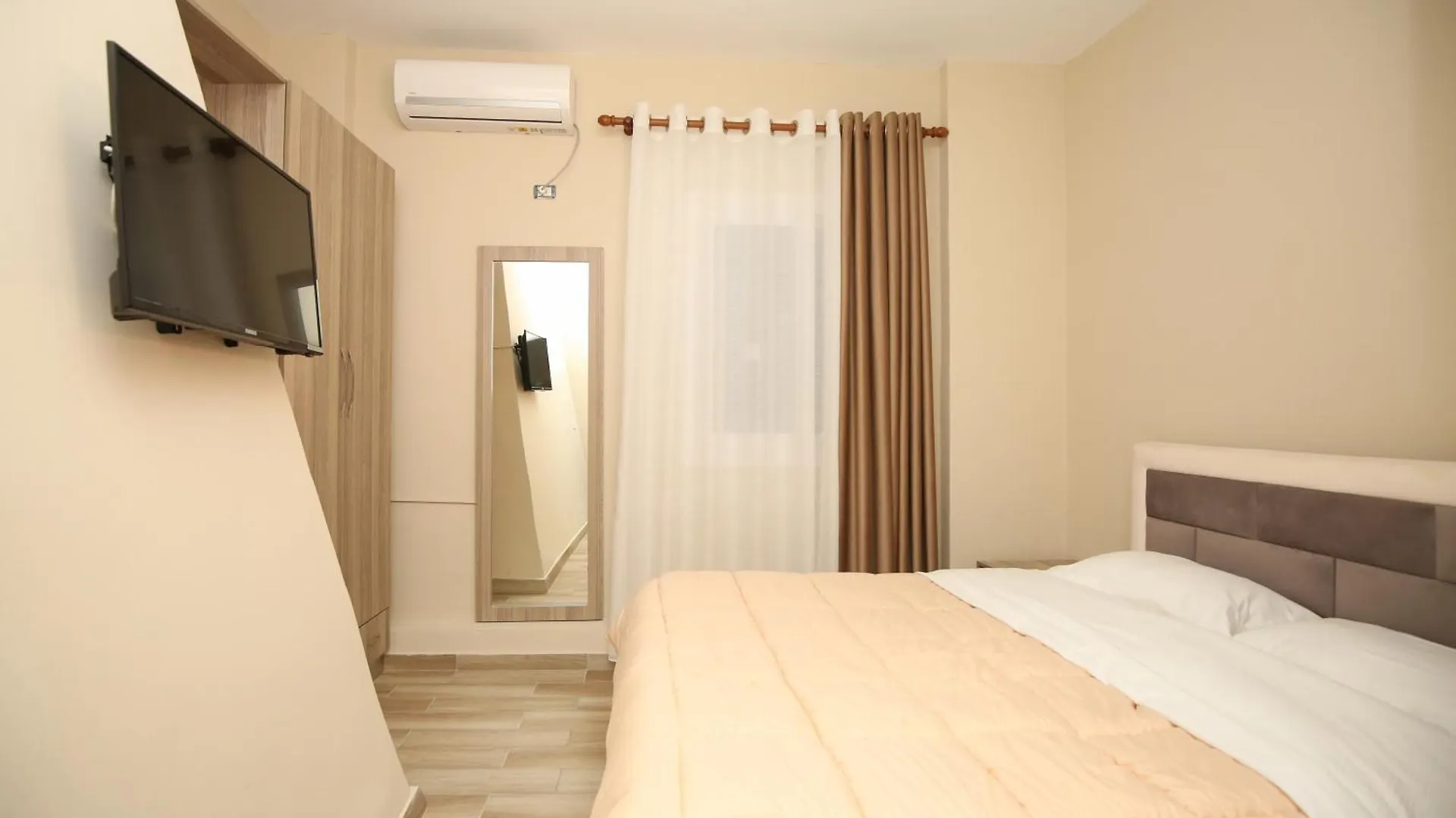 Blue Bay Residence Kanine 酒店